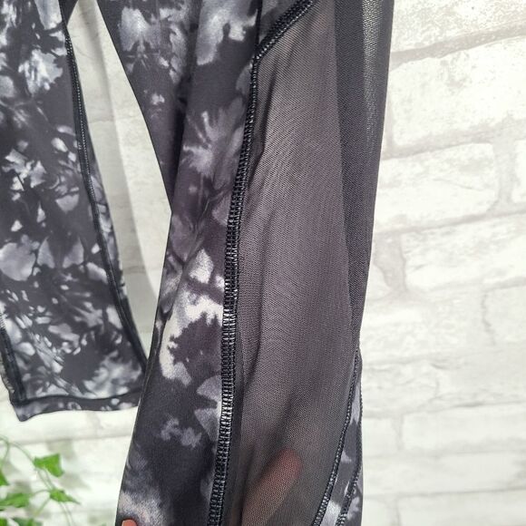 Lululemon Sun Runner Crops Gray Black Size 6 - Picture 4 of 8